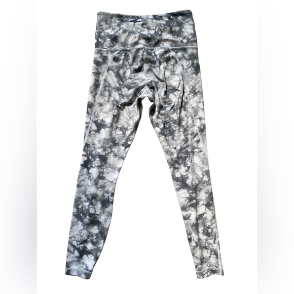Athleta | Small gray and white tie dye salutation 7/8 ankle legging - Picture 8 of 8